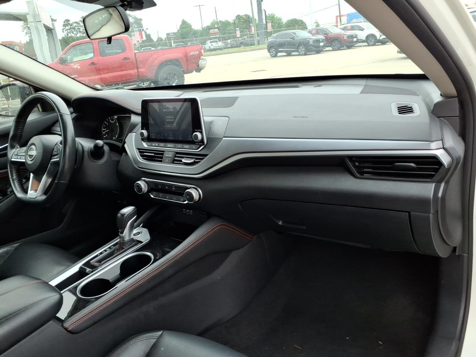 2023 Nissan Altima 2.5 SR White at G Motors