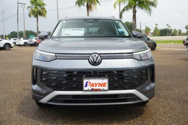 New 2026 Platinum Gray Metallic Volkswagen SE image 2