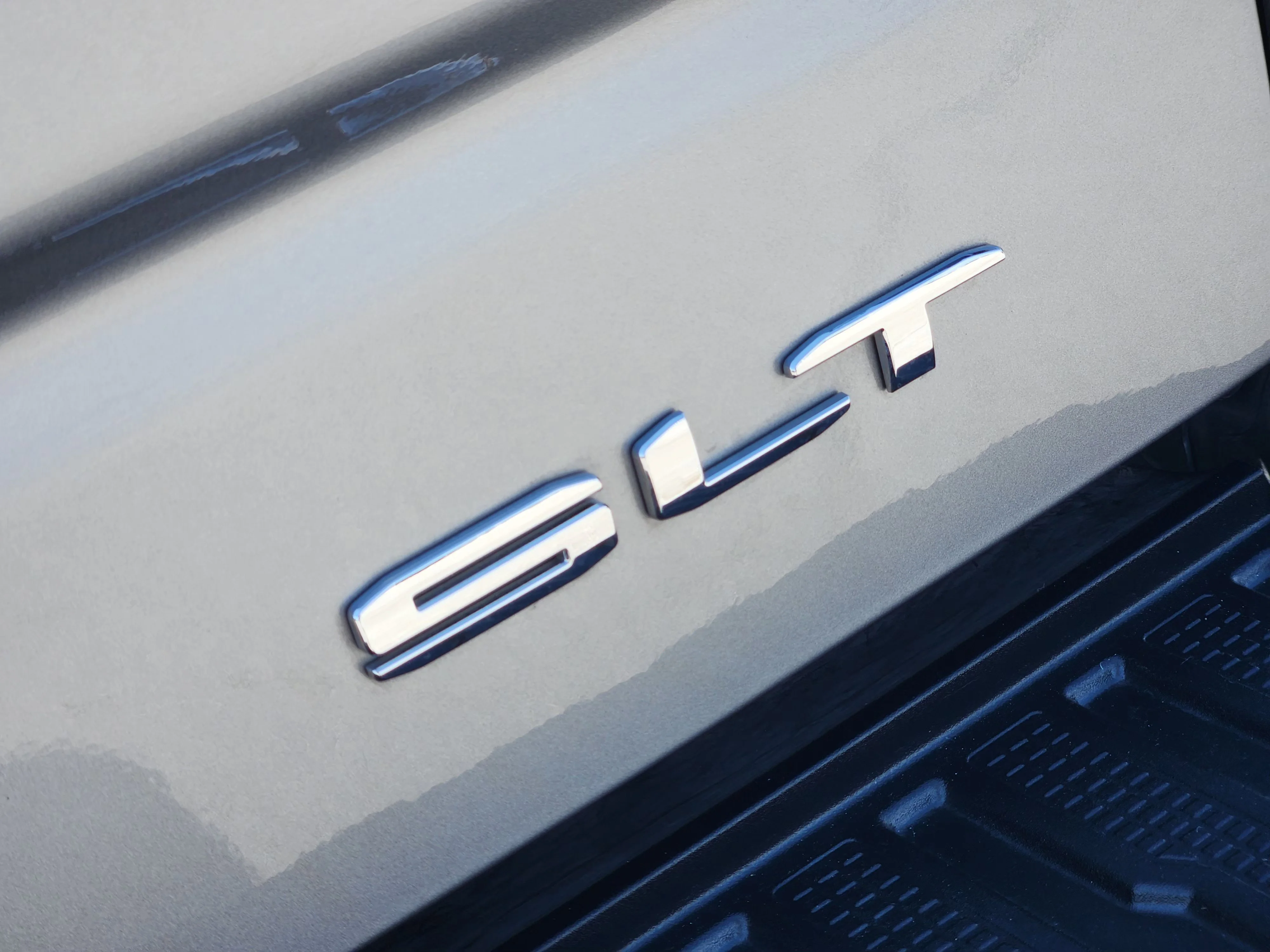 Used 2026 Sterling Metallic GMC SLT image 13
