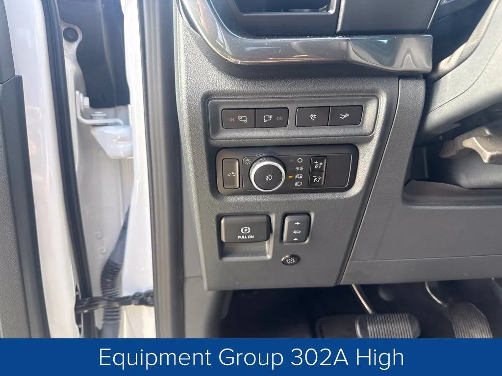 Certified Used 2023 Oxford White Ford XLT image 20