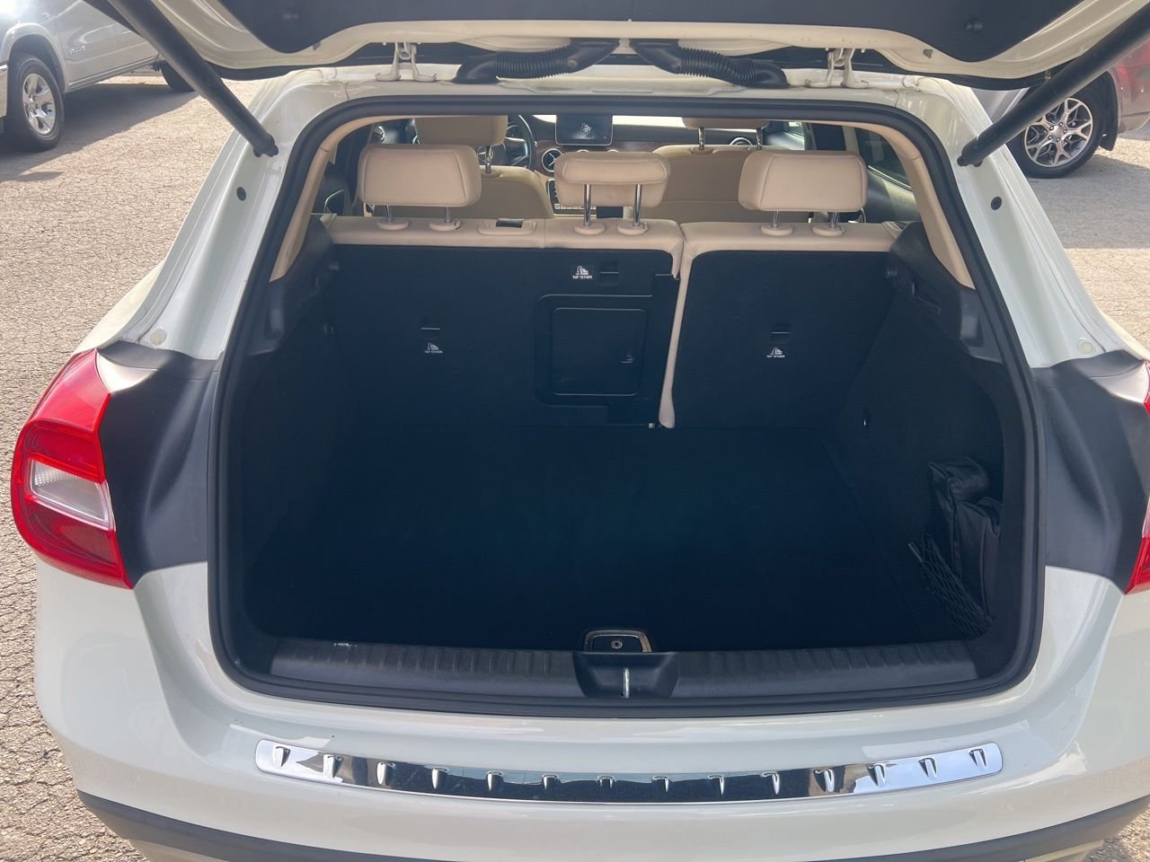 Used 2018  Mercedes-Benz GLA 250 image 13