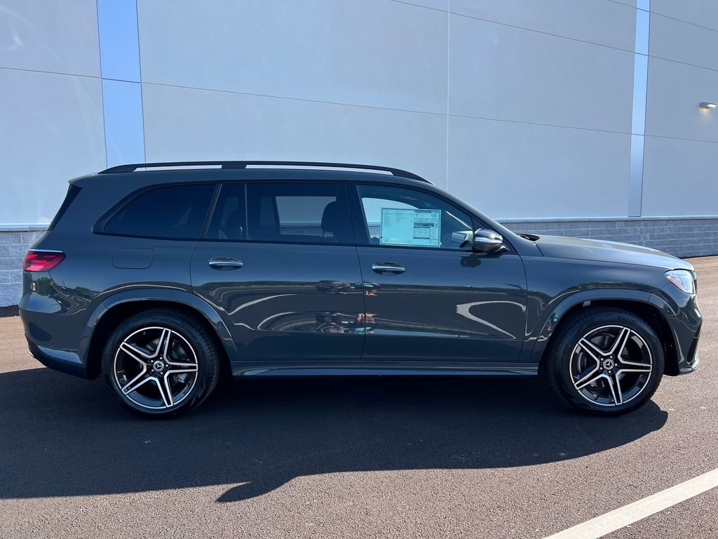 New 2026 MANUFAKTUR Silicon Grey Mercedes-Benz GLS450 image 9
