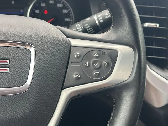 Used 2023 Silver GMC SLT image 27