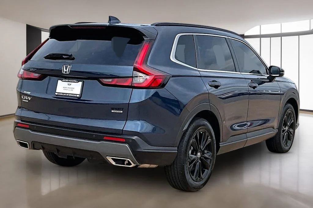 Used 2025  Honda Sport Touring image 2