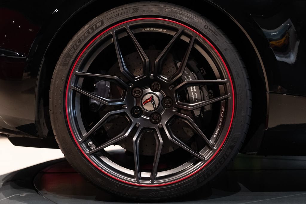 Used 2025 Black Chevrolet Z06 image 13