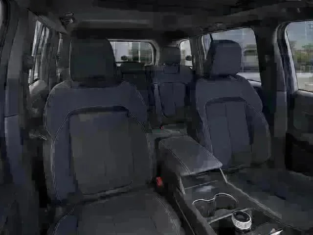 New 2025 Silver Zynith Exterior Paint Jeep Laredo X image 70