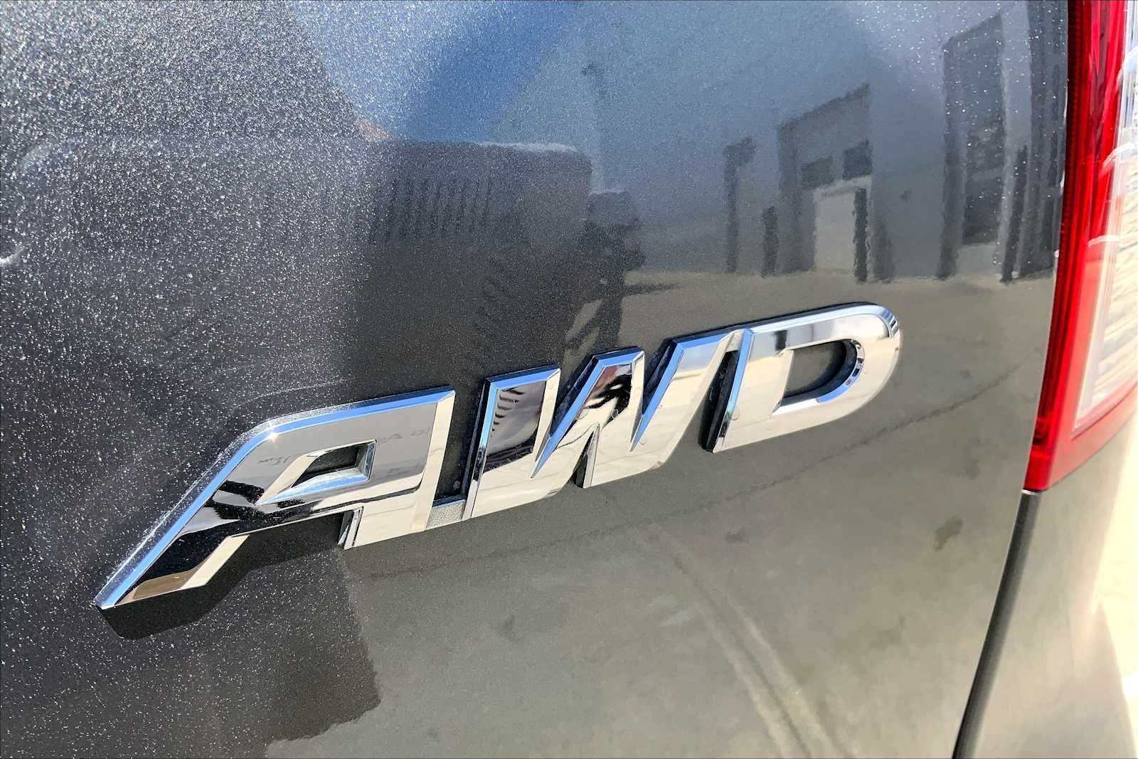 Used 2013 Polished Metal Metallic Honda LX image 10