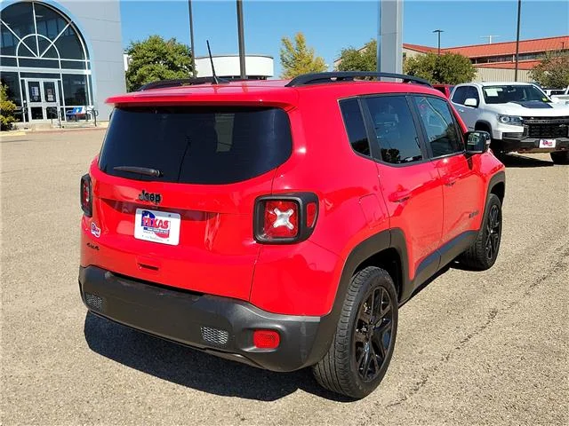 Used 2023 Colorado Red CL Jeep Altitude 4x4 image 4
