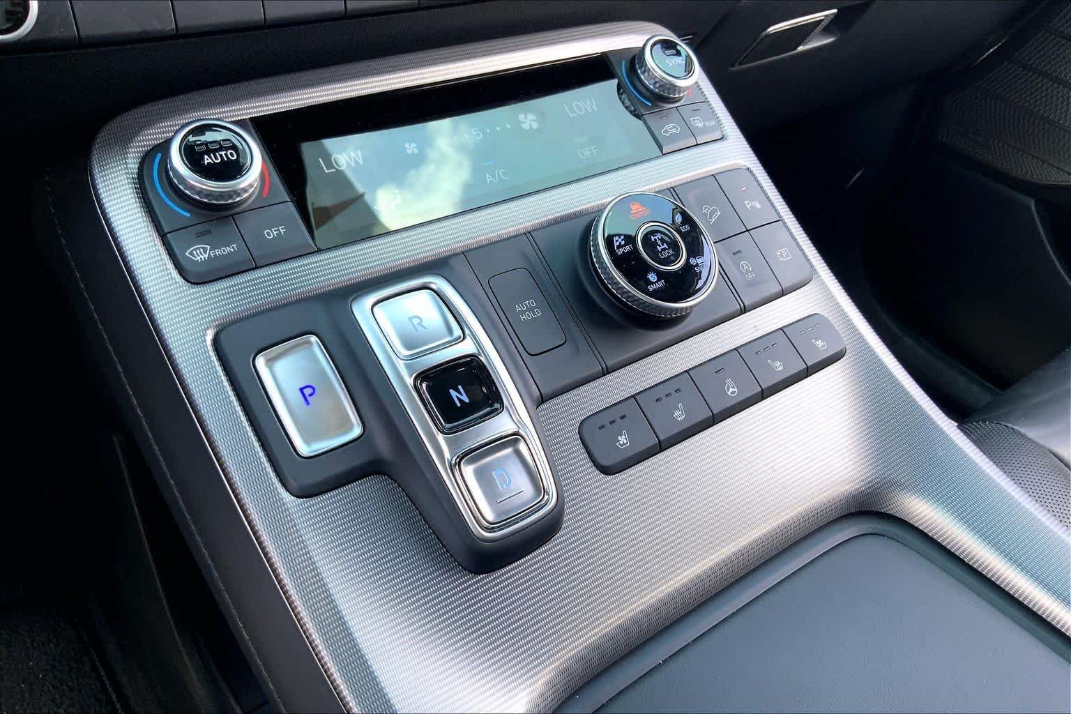 Used 2023 Typhoon Silver Hyundai Calligraphy image 31