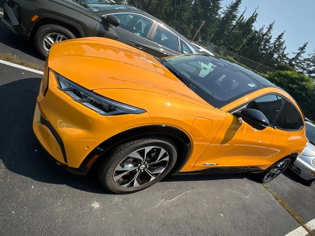Used 2023 Orange Ford Premium image 2