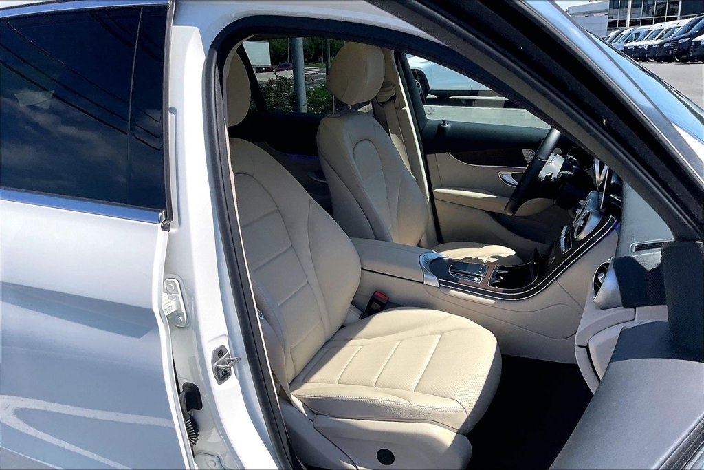 2022 Mercedes-Benz GLC GLC300 - Photo 7