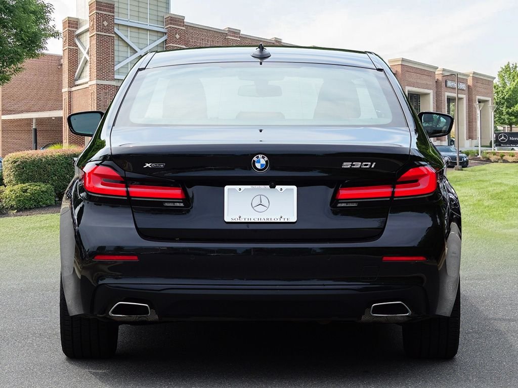 Used 2023 Black Sapphire Metallic BMW 530i xDrive image 5