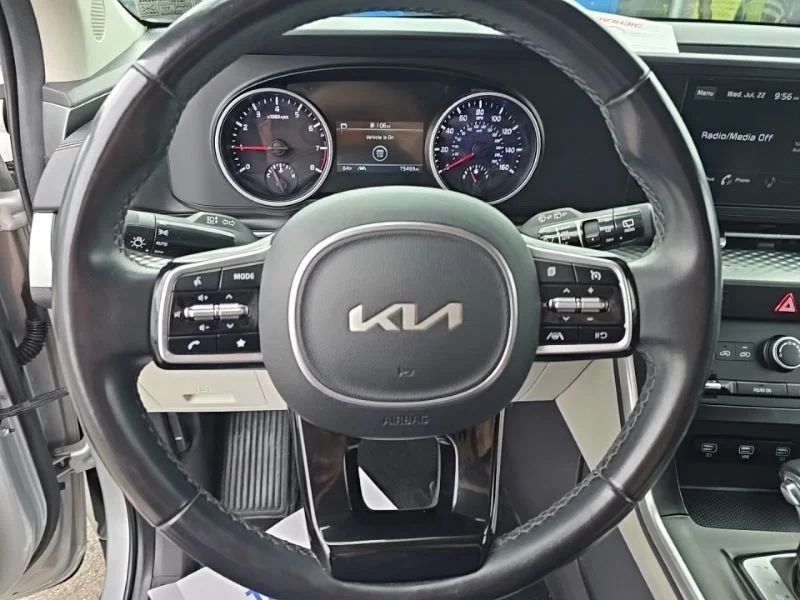 Used 2022 Silver Kia LXS image 11