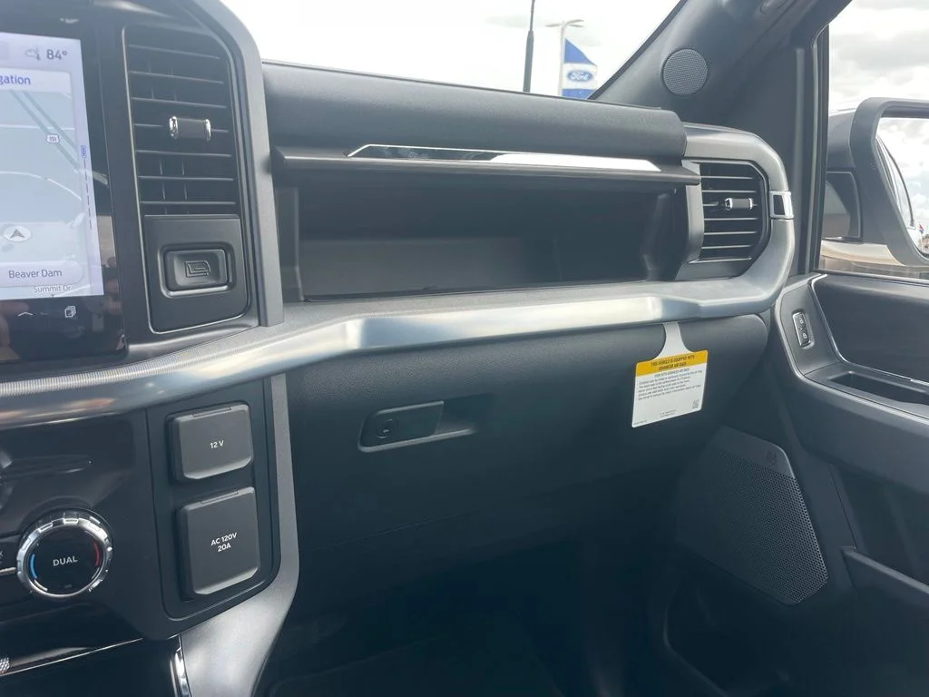 New 2026 Star White Metallic Tri-Coat Ford Lariat® image 51