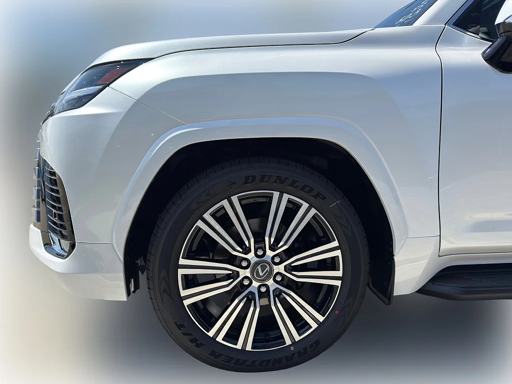 New 2026 Eminent White Pearl Lexus LUXURY image 7