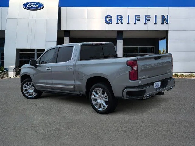 Used 2024 Sterling Gray Metallic Chevrolet High Country image 9