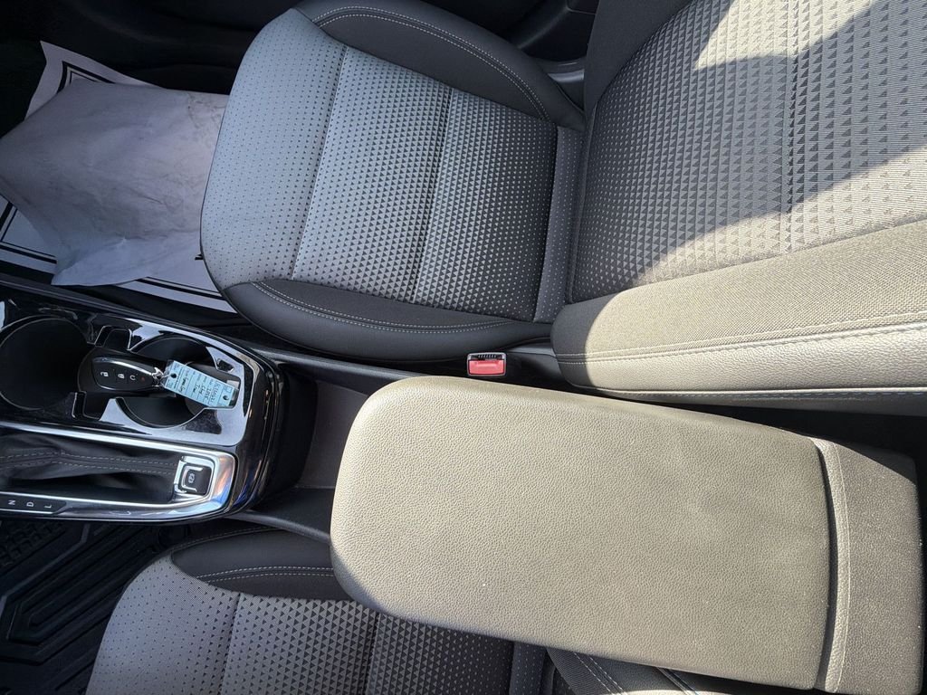 Used 2025 Gray Chevrolet LT image 25