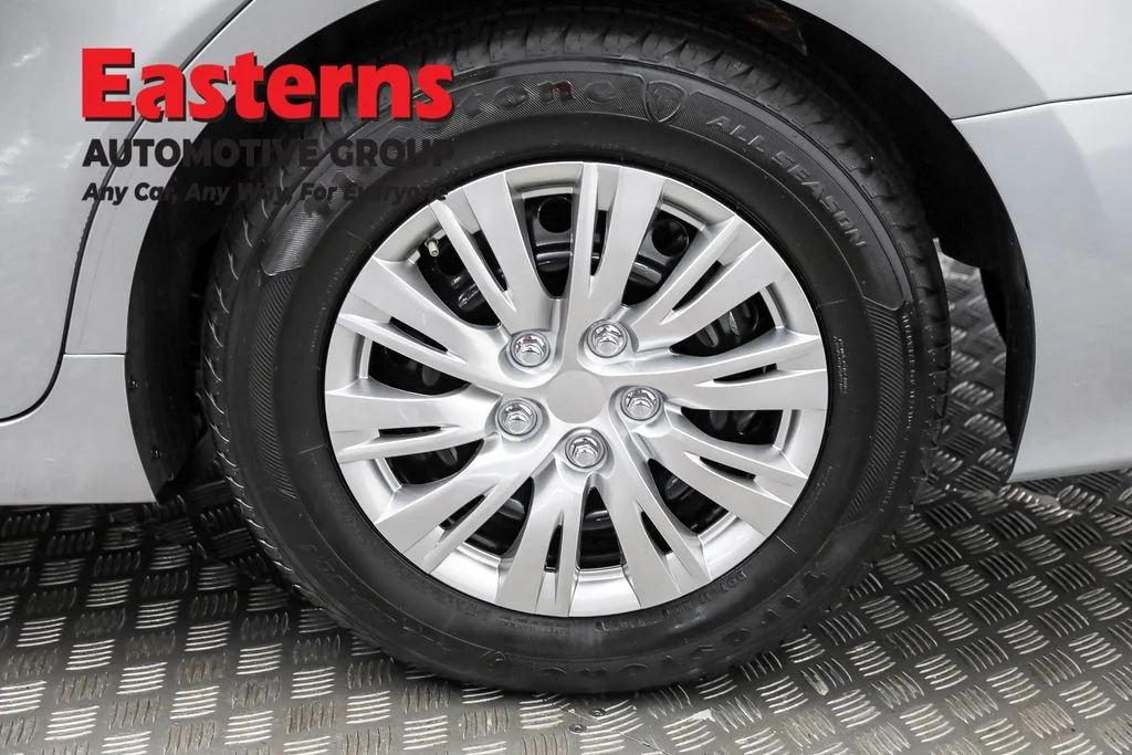 Used 2020 Silver Toyota LE image 30