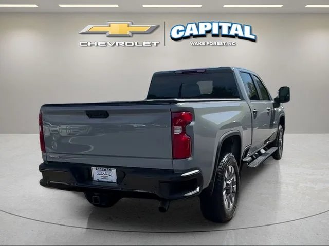 Used 2025 Gray Chevrolet Custom image 5