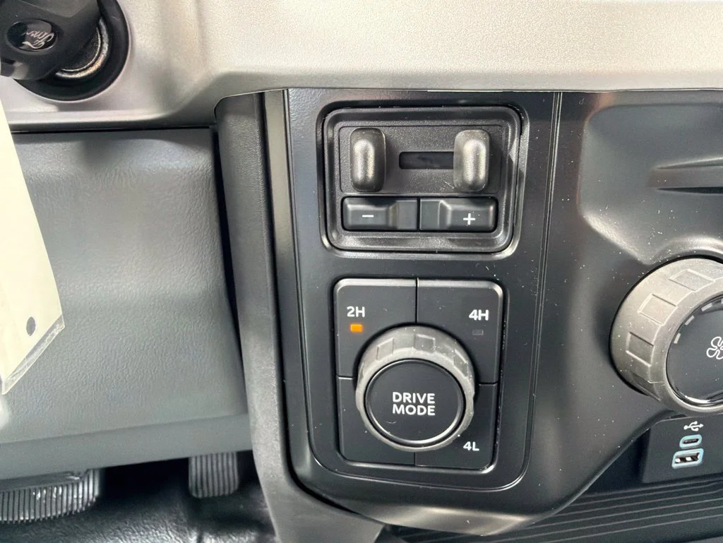 New 2026 Oxford White Ford F-550® XL image 10
