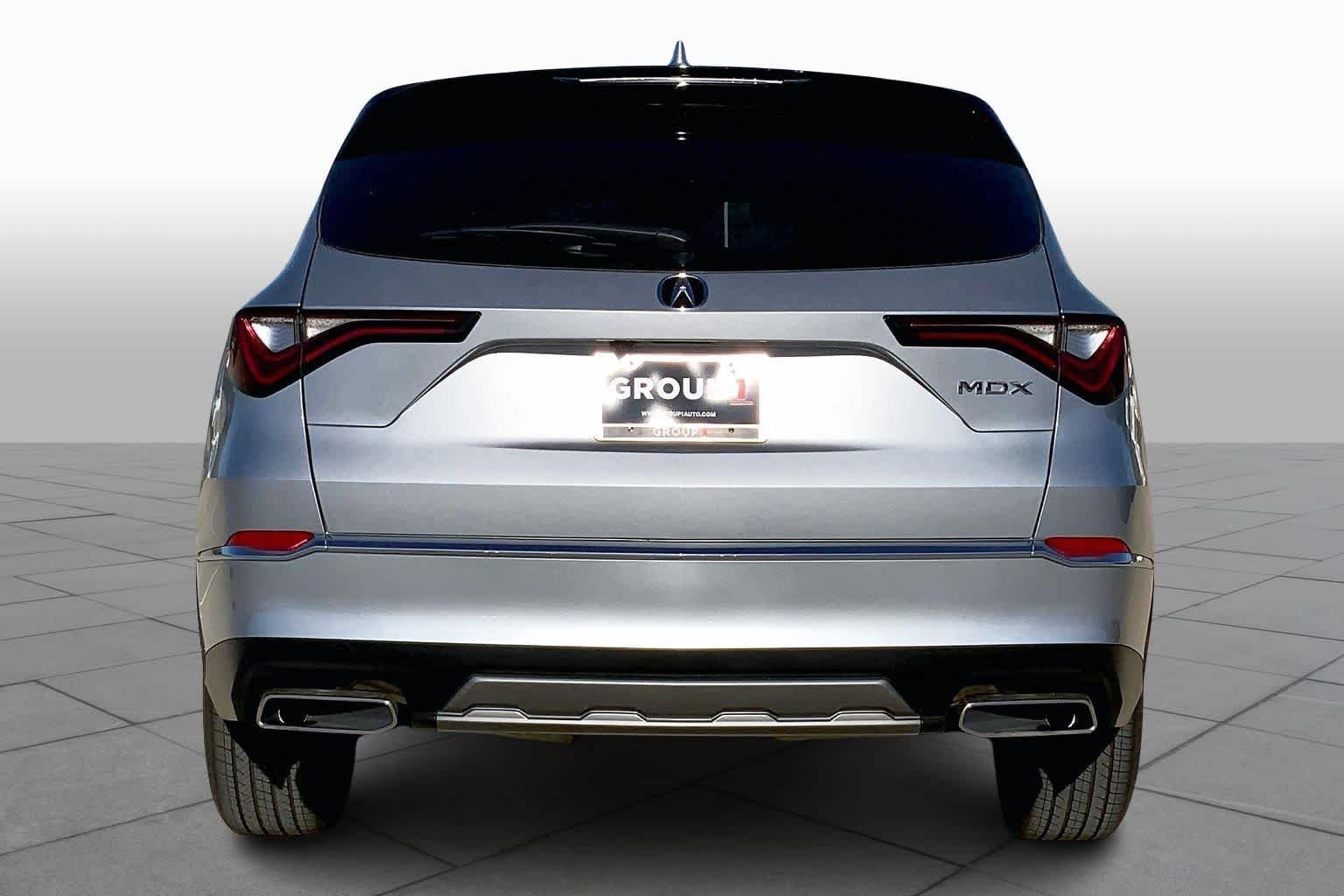 Used 2026 Solar Silver Metallic Acura  image 5