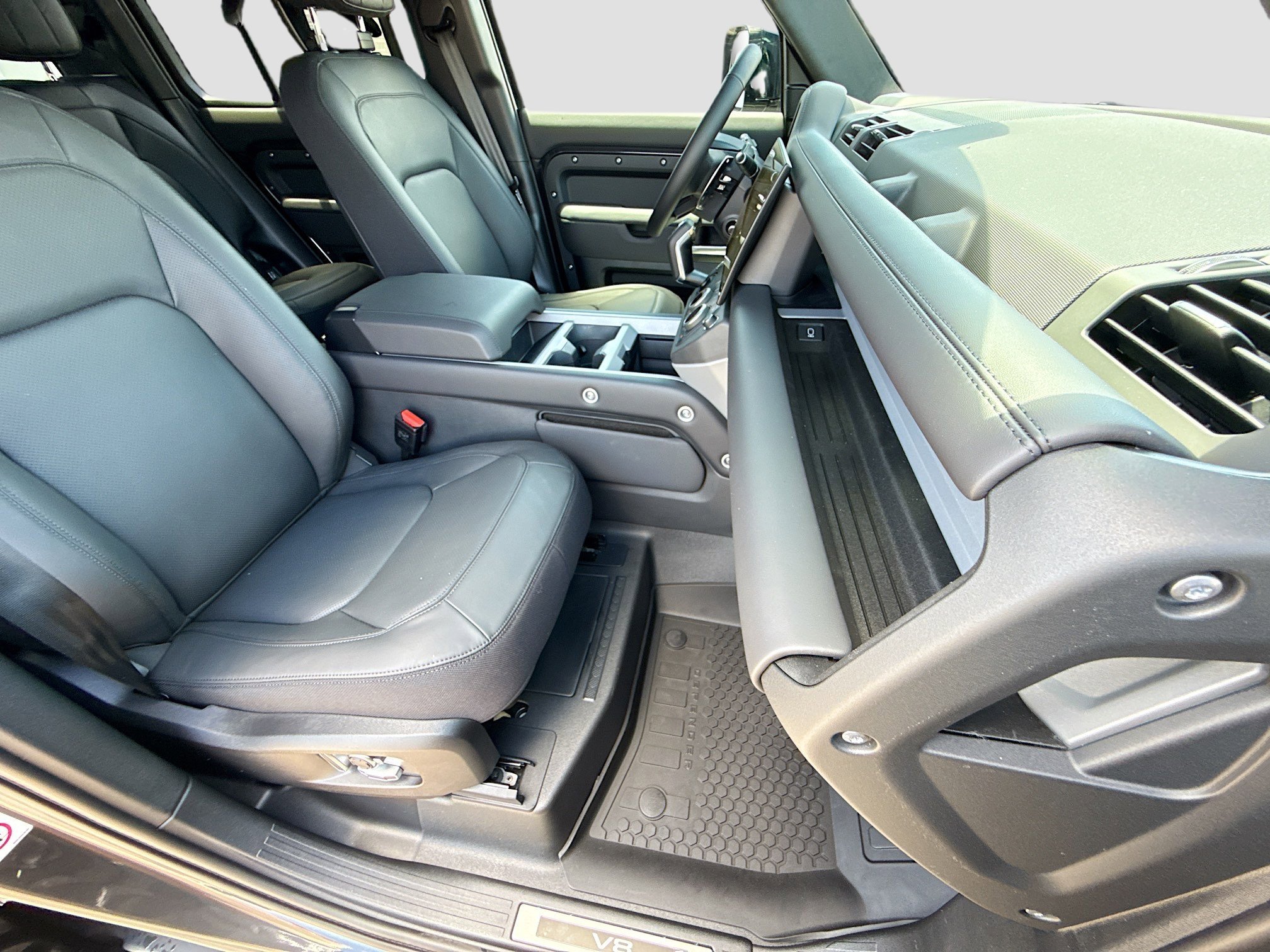 New 2026 Carpathian Grey Land Rover V8 image 14
