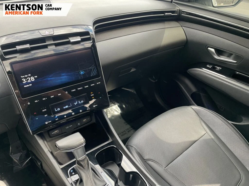 Used 2022 White Hyundai Limited image 30