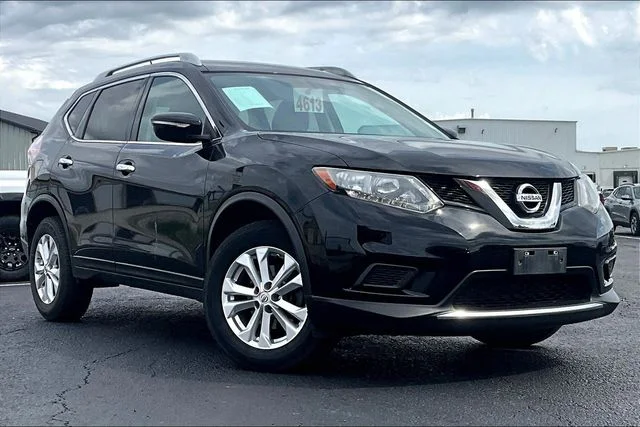 Used 2014 Black Nissan SV image 2