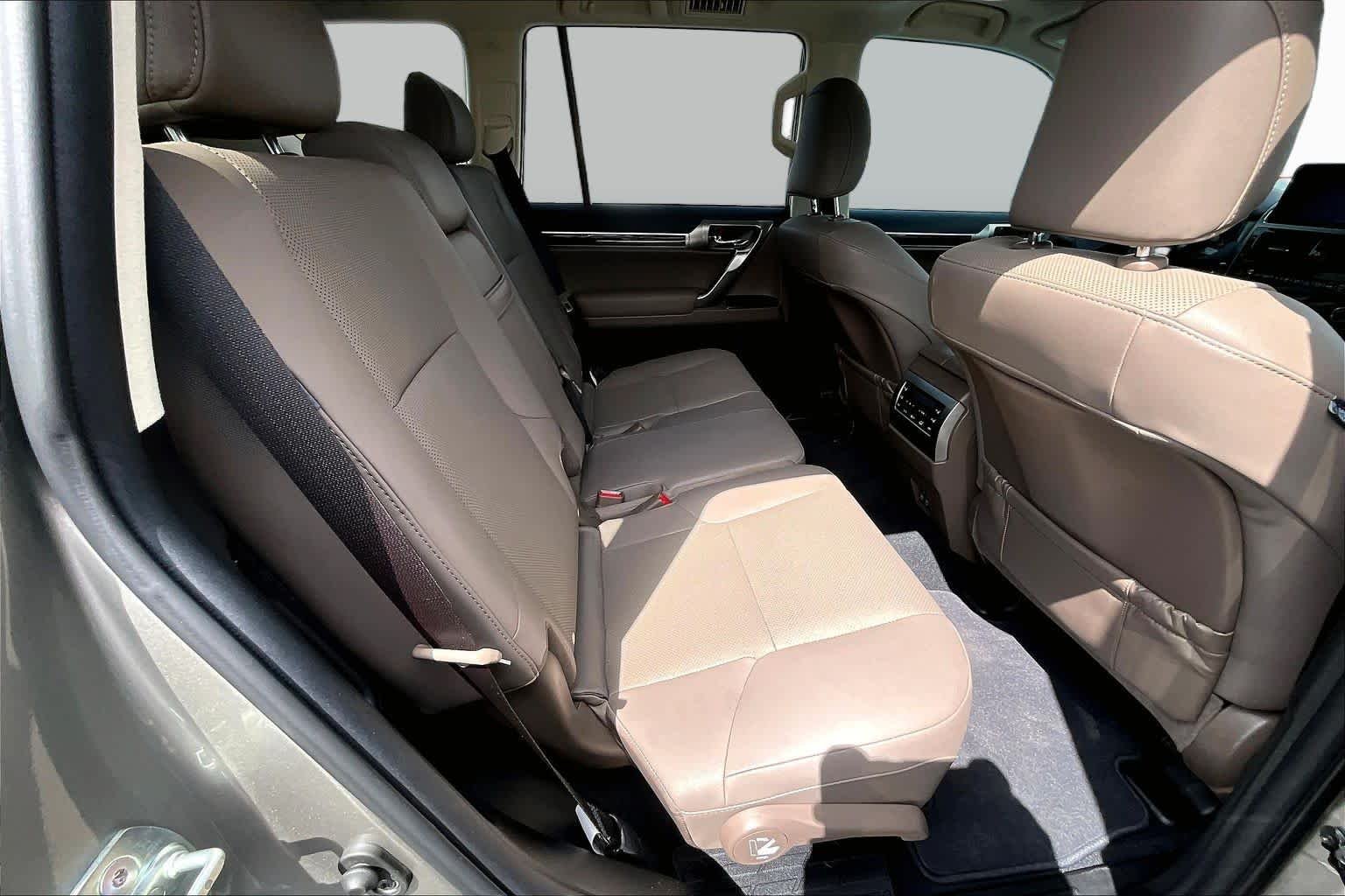 Certified Used 2023 Atomic Silver Lexus Premium image 21