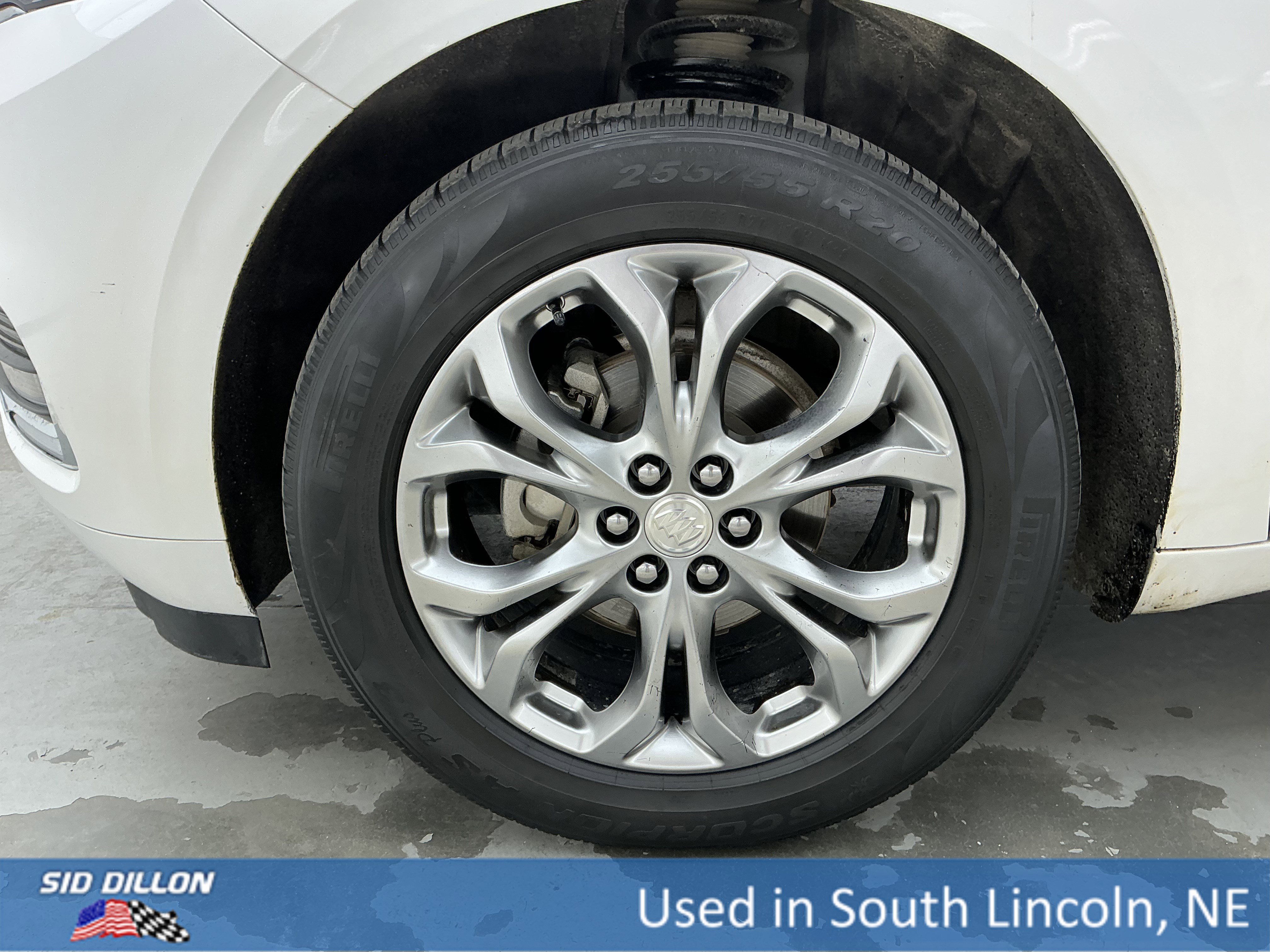 Used 2020 White Frost Tricoat Buick Avenir image 18