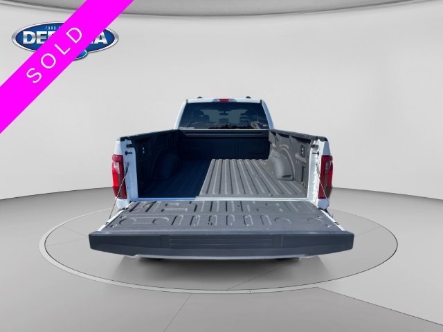 New 2026 White Ford XLT image 5