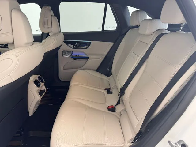 Certified Used 2026 Polar White Mercedes-Benz GLC 300 image 21