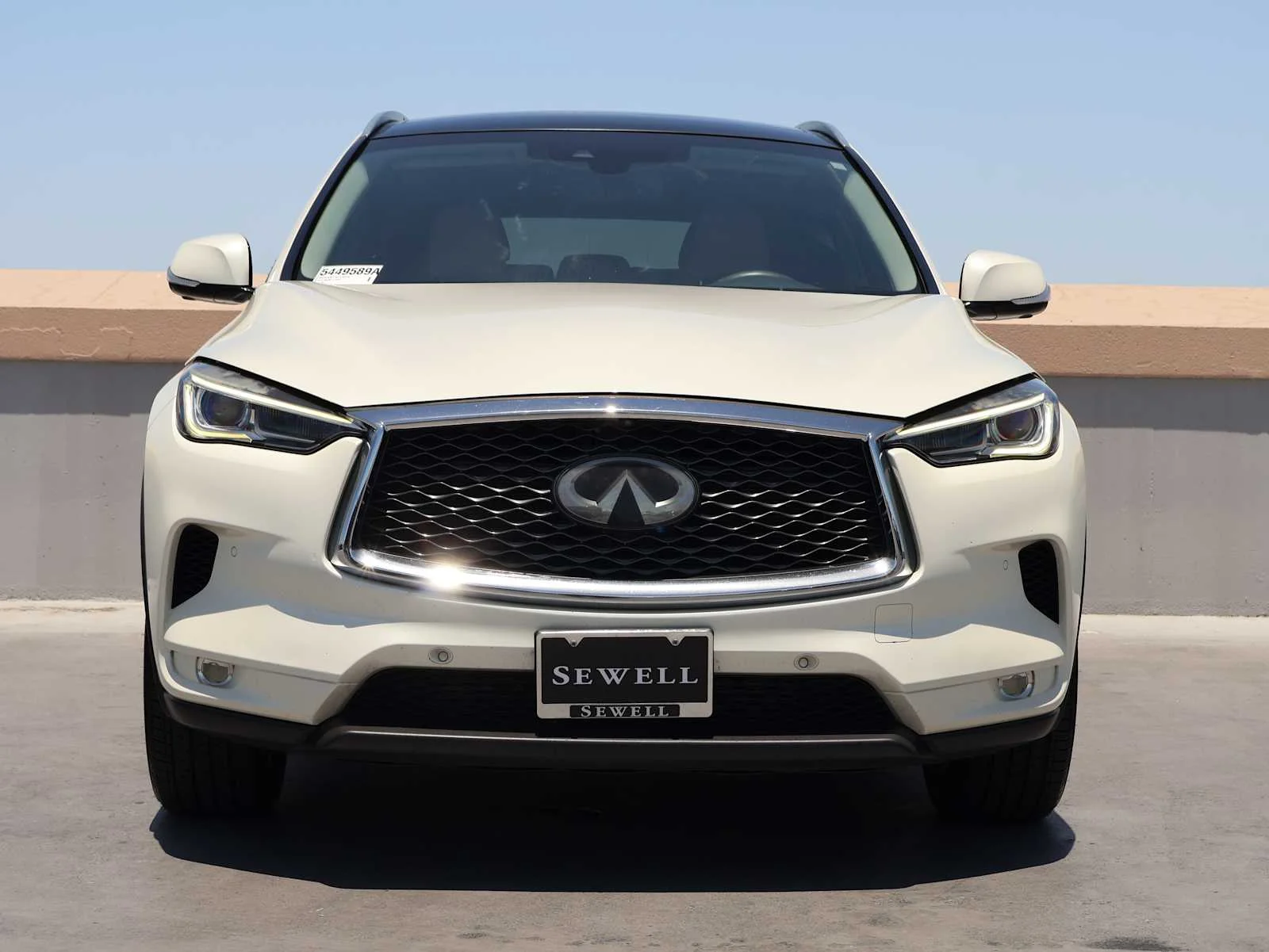 Used 2019 Majestic White INFINITI ESSENTIAL image 2