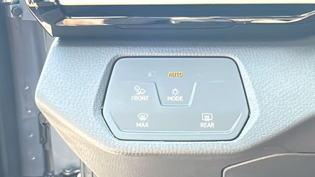 Certified Used 2025 Gray Volkswagen Pro S image 32