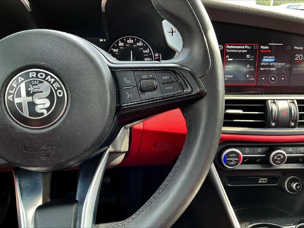 Used 2020 Alfa White Alfa Romeo Base image 14