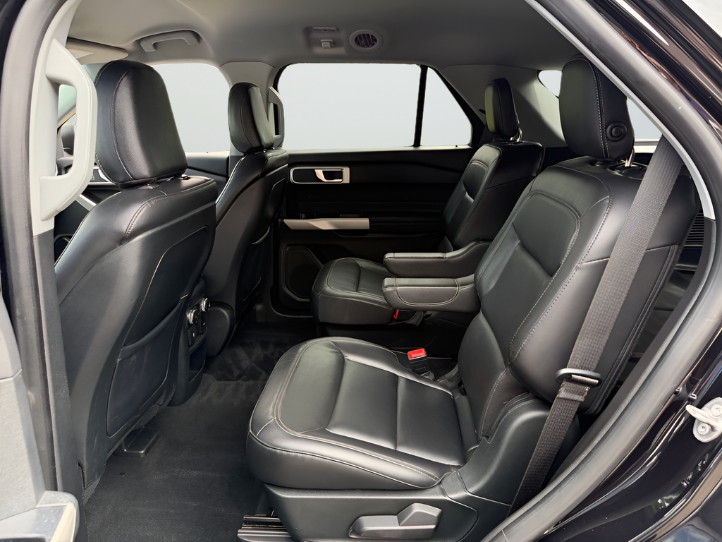 Used 2020 Black Ford XLT image 22