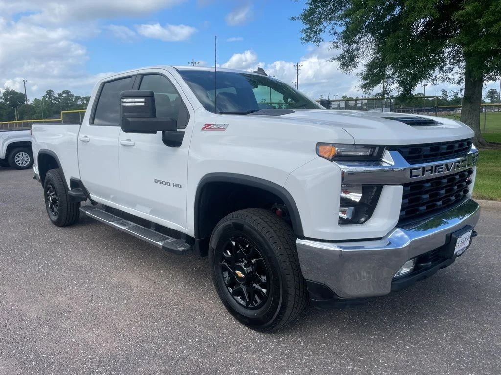 2023 Chevrolet Silverado 2500HD LT - Photo 9