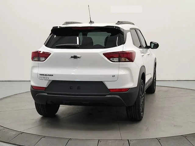 New 2026 White Chevrolet LT image 7