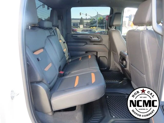 Used 2025 White GMC AT4 image 65