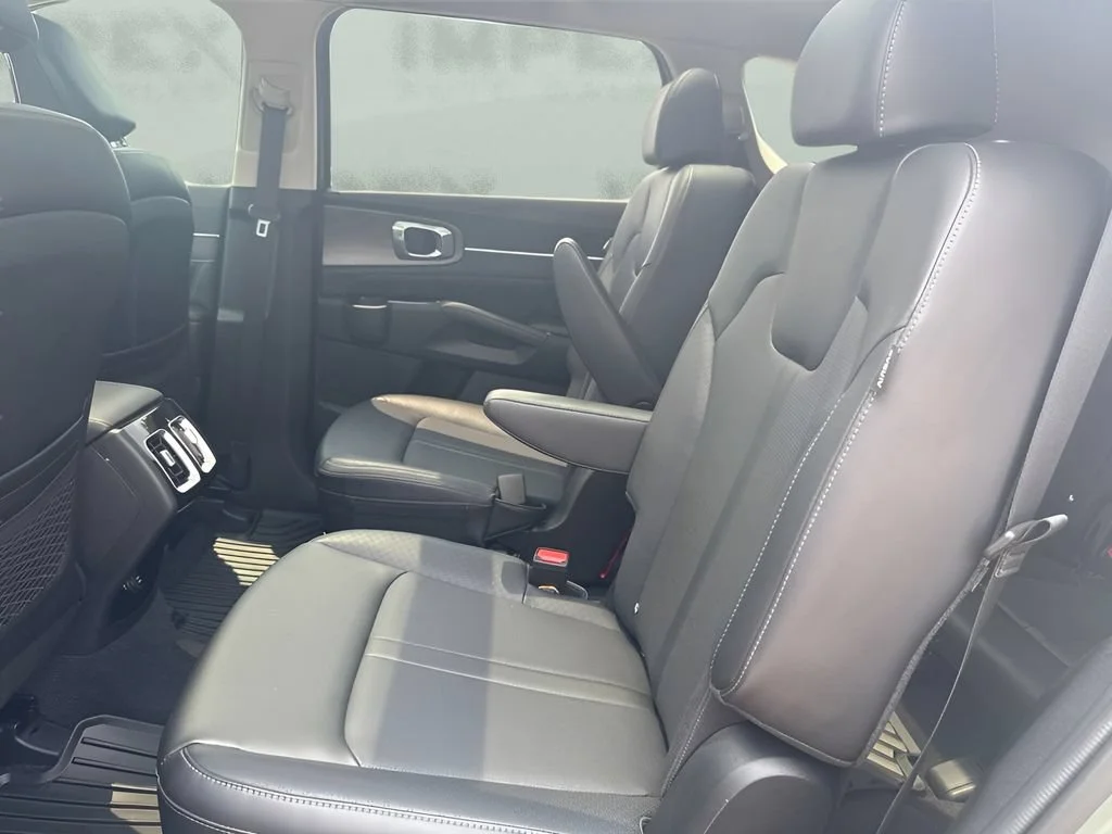 Used 2025  Kia X-Line SX image 12