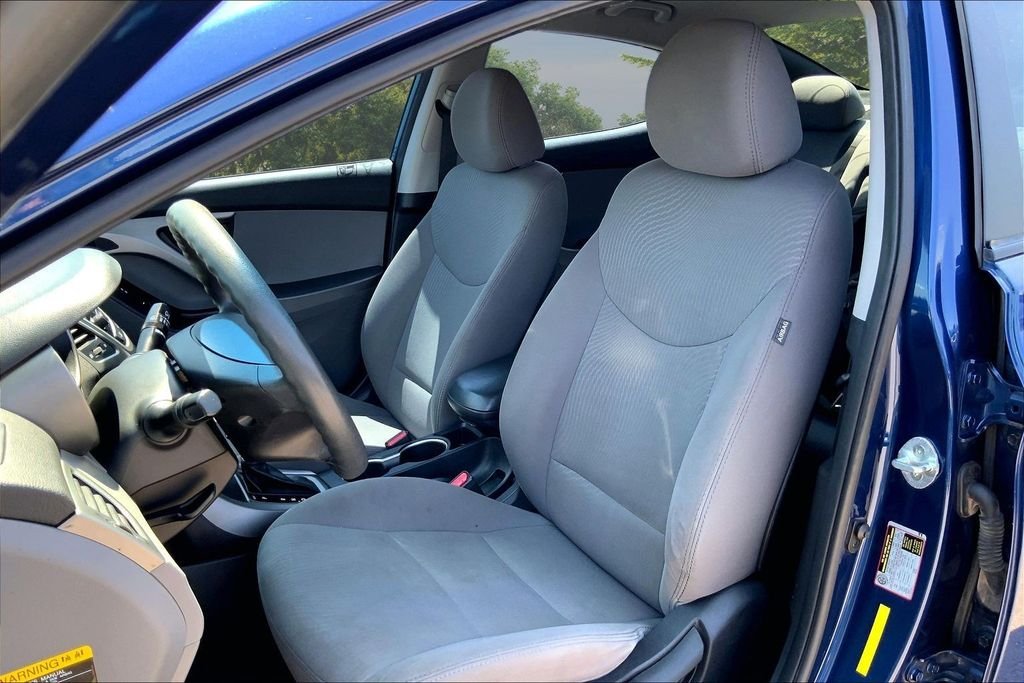 Used 2015 Blue Hyundai SE image 18