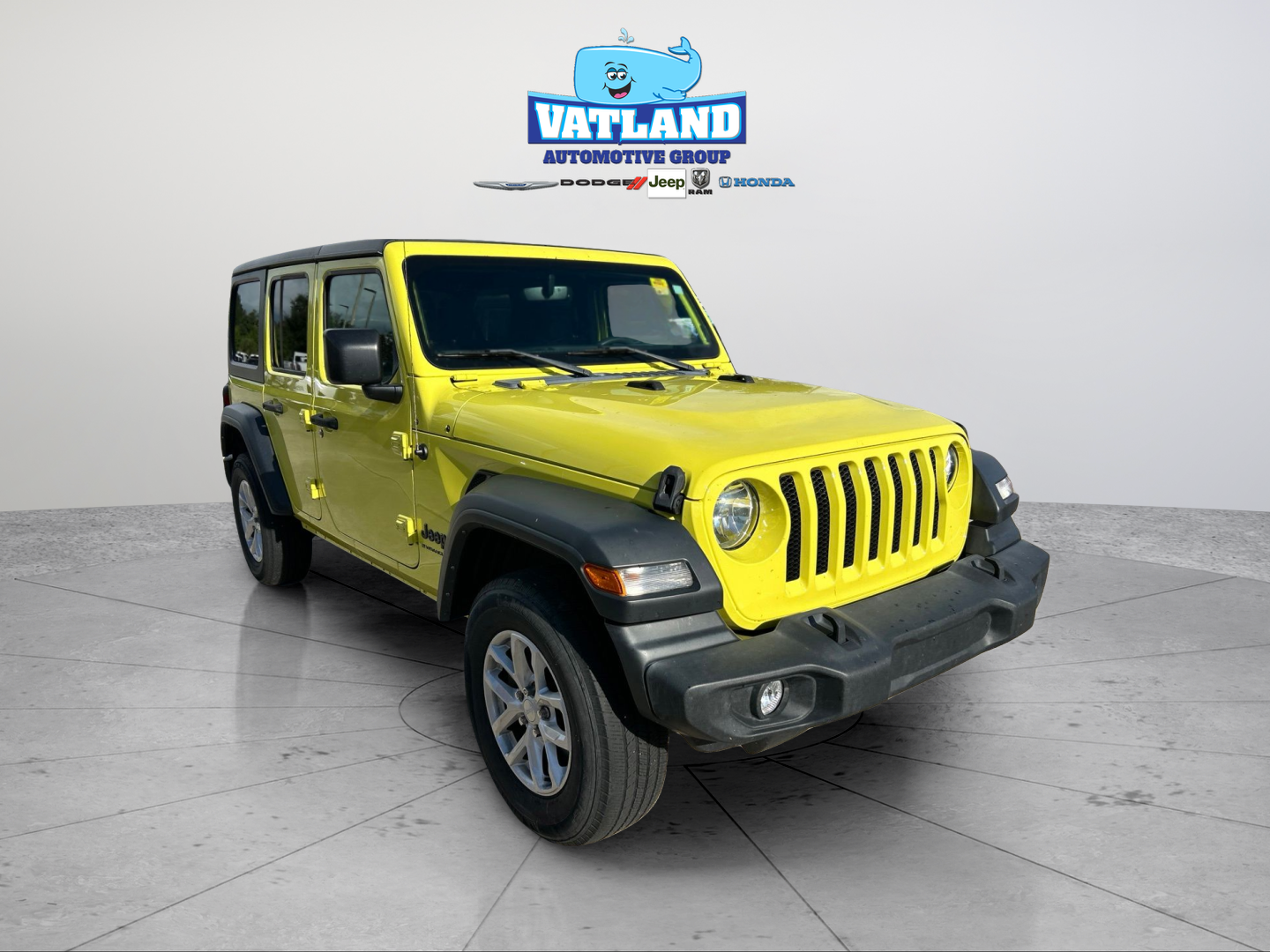 Used 2023 Yellow Jeep Sport S image 7