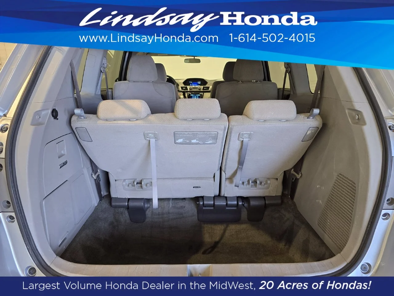 Used 2017 Lunar Silver Metallic Honda SE image 8