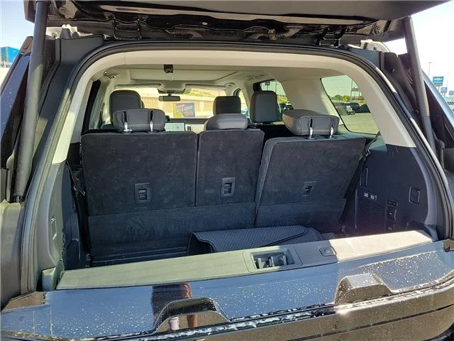 Used 2025 Agate Black Metallic Ford Active 4x4 image 8