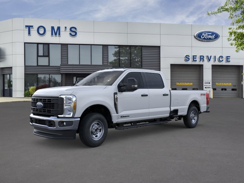Oxford White 2026 Ford F-350 Super Duty Pickup Truck Four-Wheel Drive
