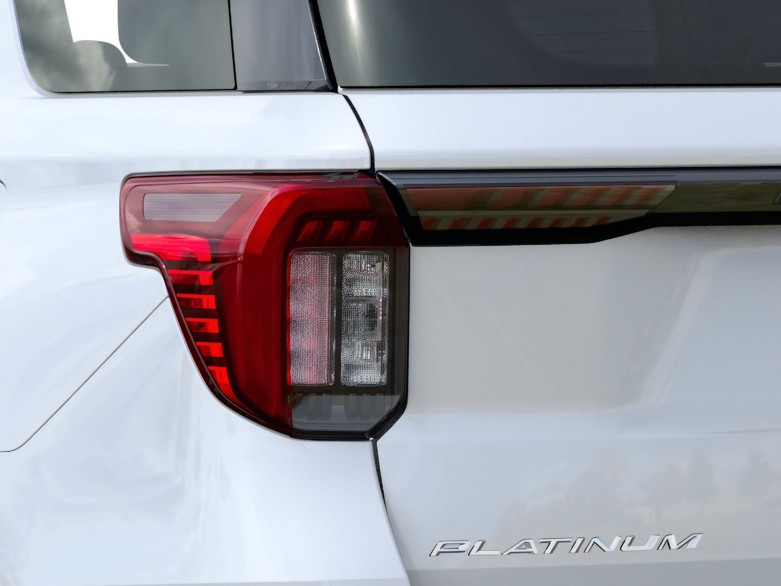New 2027 Star White Metallic Tri-Coat Ford Platinum™ image 21