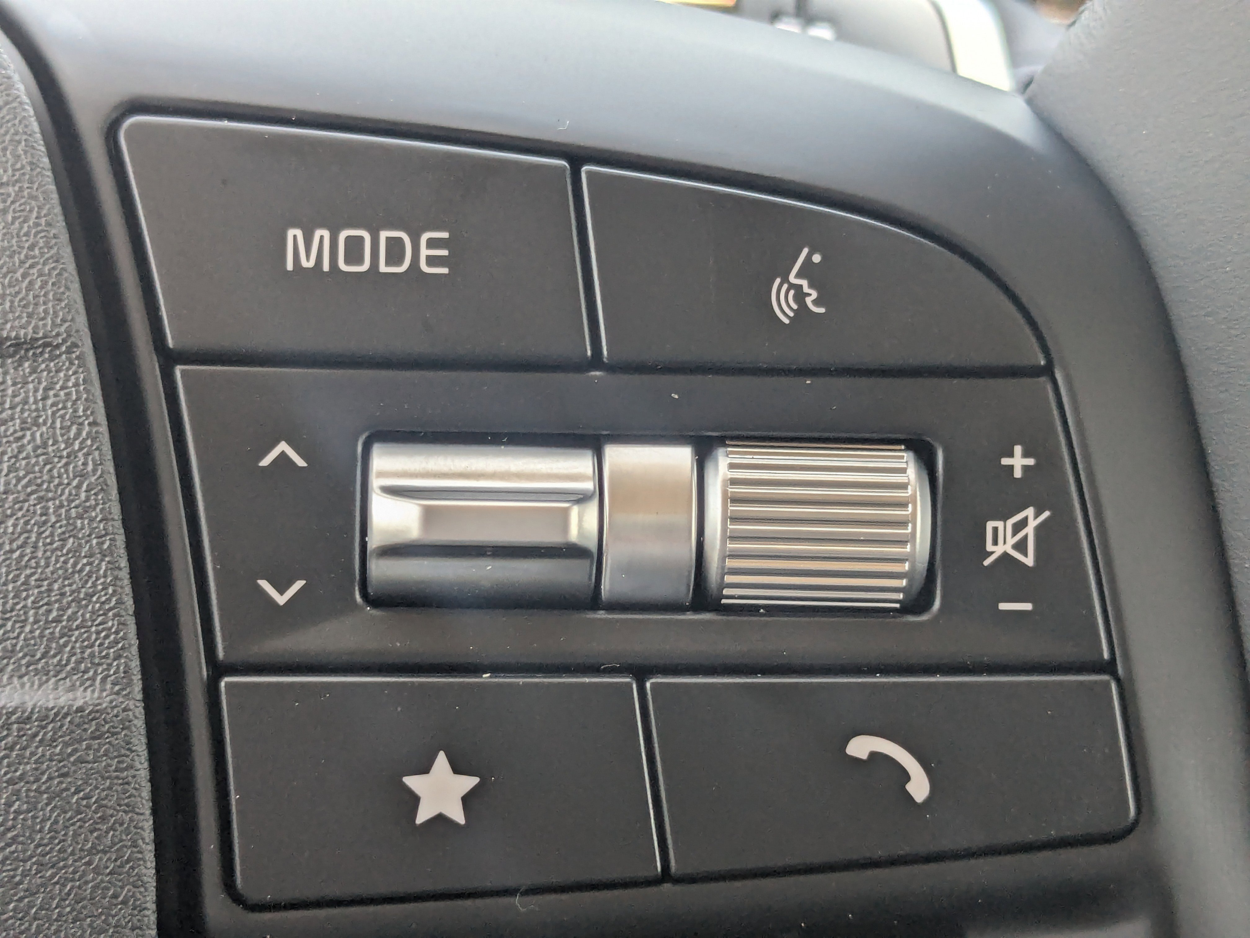 New 2026 Snow White Pearl Kia EX image 34