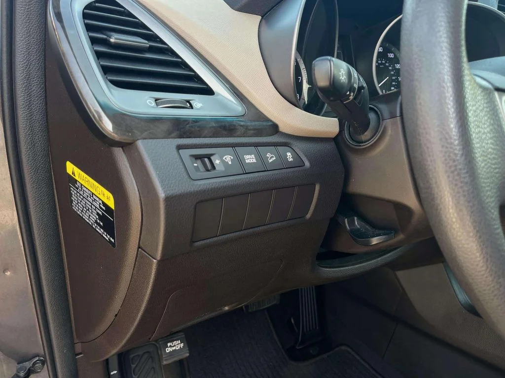 Used 2018 Platinum Graphite Hyundai 2.4 Base image 16