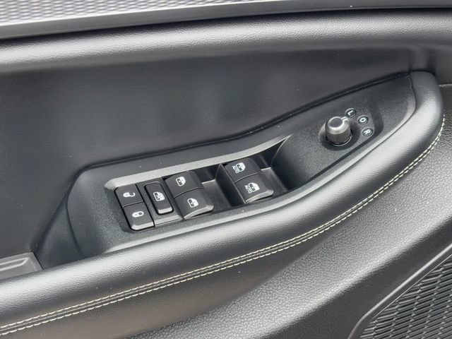 2023 Jeep Grand Cherokee Altitude - Photo 17