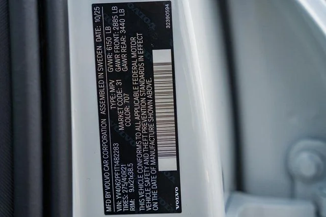New 2026 Crystal White Volvo B6 Ultra image 39